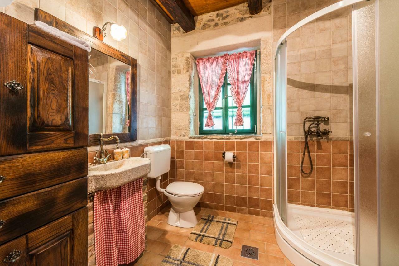 Villa Sisman Donji Zemunik Εξωτερικό φωτογραφία